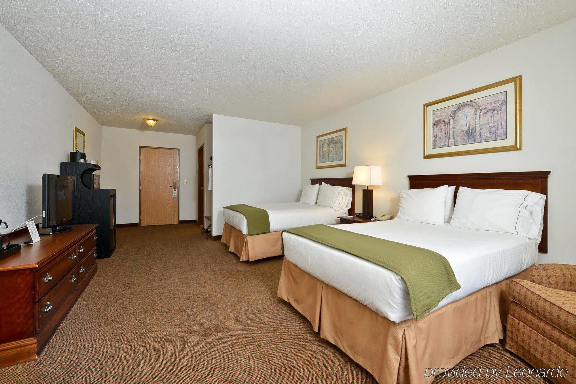 Holiday Inn Express Rochelle By Ihg Exterior photo